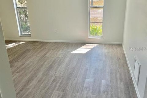 Villa ou maison à louer à Port Richey, Floride: 3 chambres, 139.35 m2 № 1759746 - photo 6