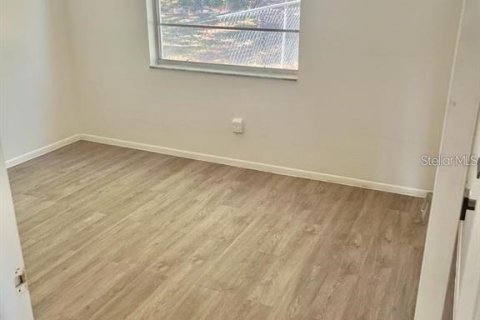 Villa ou maison à louer à Port Richey, Floride: 3 chambres, 139.35 m2 № 1759746 - photo 9