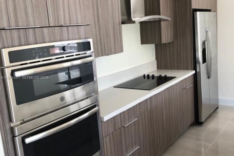 Villa ou maison à vendre à Miami Lakes, Floride: 4 chambres, 264.49 m2 № 2174657 - photo 10