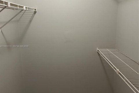 Condominio en alquiler en Pembroke Pines, Florida, 2 dormitorios, 102.19 m2 № 2049965 - foto 14