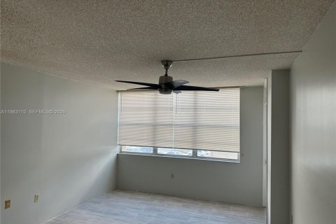 Condominio en alquiler en Pembroke Pines, Florida, 2 dormitorios, 102.19 m2 № 2049965 - foto 10