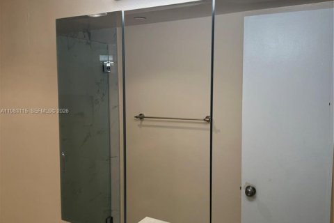 Condominio en alquiler en Pembroke Pines, Florida, 2 dormitorios, 102.19 m2 № 2049965 - foto 18