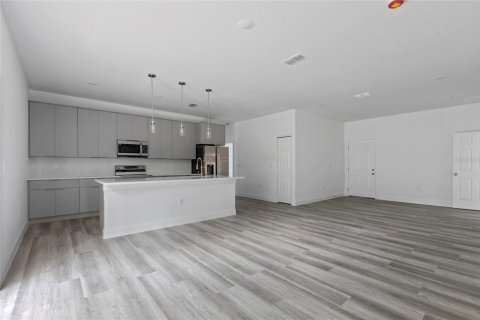Casa en venta en Ocala, Florida, 4 dormitorios, 139.63 m2 № 1732869 - foto 4