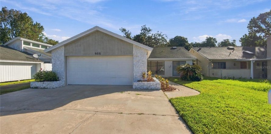 Villa ou maison à Winter Springs, Floride 2 chambres, 152.36 m2 № 2431752