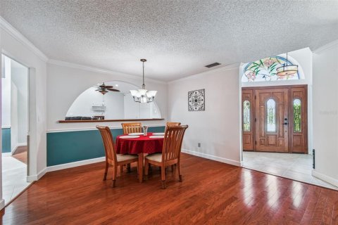 House in New Port Richey, Florida 4 bedrooms, 253.34 sq.m. № 1883724 - photo 14