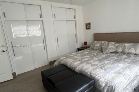 Copropriété à vendre à Miami, Floride: 1 chambre, 63.92 m2 № 1979275 - photo 12