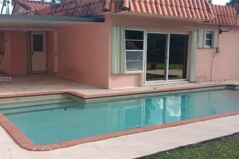 Villa ou maison à vendre à Miami, Floride: 3 chambres, 141.21 m2 № 1992348 - photo 7