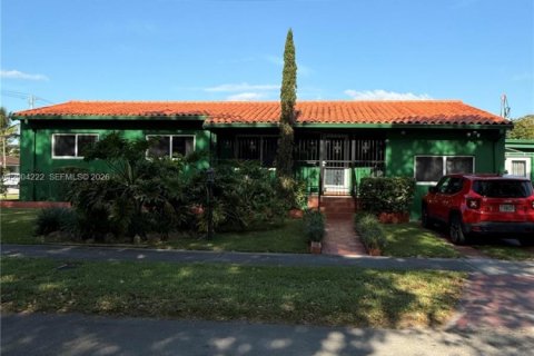 Villa ou maison à Miami, Floride 3 chambres, 231.88 m2 № 2090721