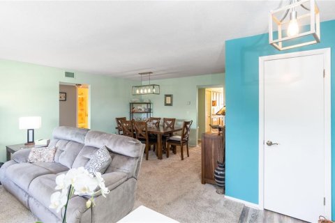 Copropriété à vendre à Saint Petersburg, Floride: 2 chambres, 133.78 m2 № 1917387 - photo 5