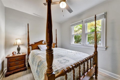 Villa ou maison à vendre à Saint Petersburg, Floride: 3 chambres, 74.04 m2 № 1884304 - photo 24