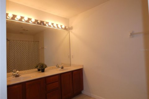 Touwnhouse à vendre à Orlando, Floride: 3 chambres, 156.26 m2 № 2150921 - photo 25