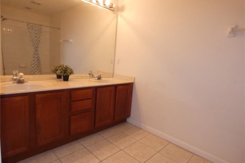Touwnhouse à vendre à Orlando, Floride: 3 chambres, 156.26 m2 № 2150921 - photo 24