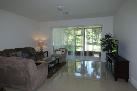 Touwnhouse à vendre à Orlando, Floride: 3 chambres, 156.26 m2 № 2150921 - photo 8