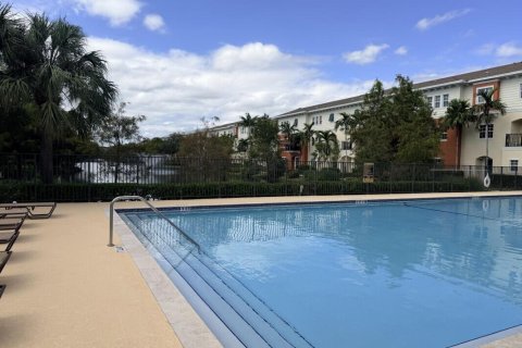 Touwnhouse à louer à Pompano Beach, Floride: 3 chambres, 147.34 m2 № 2439406 - photo 22