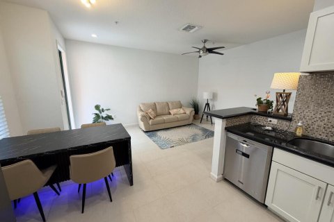 Touwnhouse à louer à Pompano Beach, Floride: 3 chambres, 147.34 m2 № 2439406 - photo 4