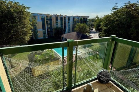 Copropriété à louer à Miami, Floride: 2 chambres, 83.43 m2 № 2054053 - photo 15