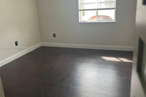 Touwnhouse à louer à Miami Gardens, Floride: 3 chambres, 131.92 m2 № 1996404 - photo 20