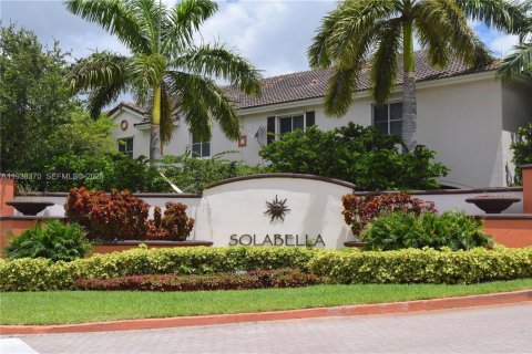 Touwnhouse à Miami Gardens, Floride 3 chambres, 131.92 m2 № 1996404