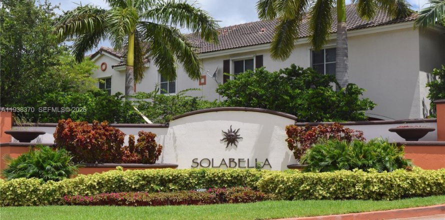 Touwnhouse à Miami Gardens, Floride 3 chambres, 131.92 m2 № 1996404