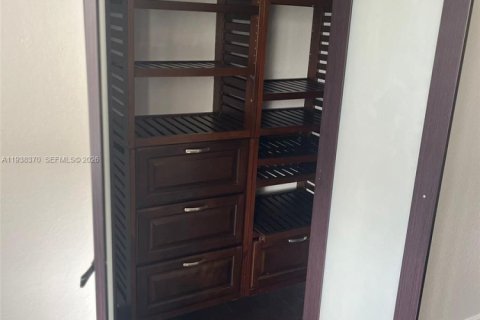 Touwnhouse à louer à Miami Gardens, Floride: 3 chambres, 131.92 m2 № 1996404 - photo 21