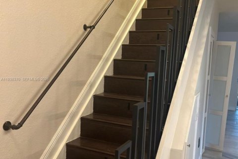 Touwnhouse à louer à Miami Gardens, Floride: 3 chambres, 131.92 m2 № 1996404 - photo 19