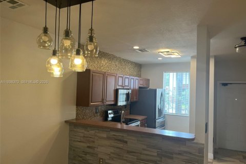 Touwnhouse à louer à Miami Gardens, Floride: 3 chambres, 131.92 m2 № 1996404 - photo 14