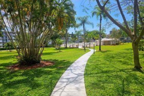 Condominio en Hollywood, Florida, 1 dormitorio № 2171949