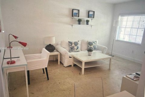 Condo in Key Biscayne, Florida, 1 bedroom  № 1852405 - photo 8