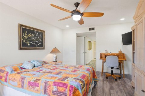 Condominio en venta en Tarpon Springs, Florida, 2 dormitorios, 123.56 m2 № 2212695 - foto 17
