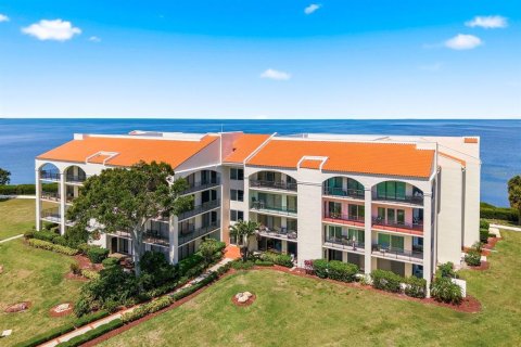 Condo in Tarpon Springs, Florida, 2 bedrooms  № 2212695