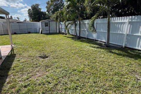 Купить виллу или дом в Холливуд, Флорида 3 спальни, 103.12м2, № 1984925 - фото 8