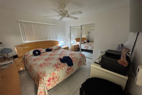 Купить виллу или дом в Холливуд, Флорида 3 спальни, 103.12м2, № 1984925 - фото 2