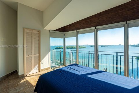 Condo in Miami, Florida, 2 bedrooms  № 1994834 - photo 19