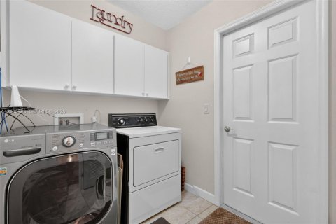 Villa ou maison à vendre à Mount Dora, Floride: 3 chambres, 219.99 m2 № 2414684 - photo 29