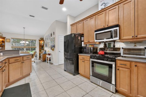 Villa ou maison à vendre à Mount Dora, Floride: 3 chambres, 219.99 m2 № 2414684 - photo 19
