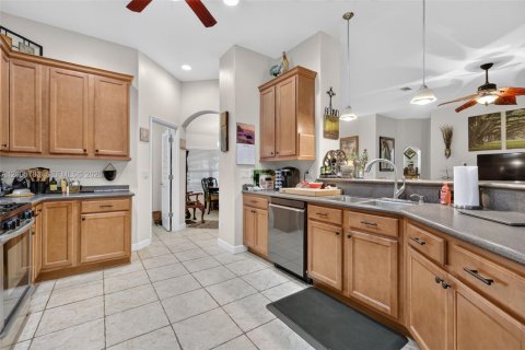 Villa ou maison à vendre à Mount Dora, Floride: 3 chambres, 219.99 m2 № 2414684 - photo 17