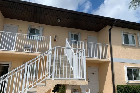 Condominio en Punta Gorda, Florida, 2 dormitorios  № 2217030