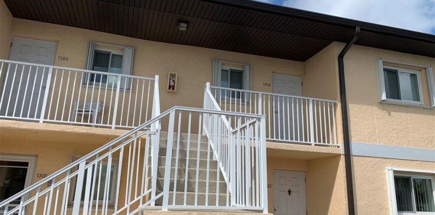 Condominio en Punta Gorda, Florida, 2 dormitorios  № 2217030