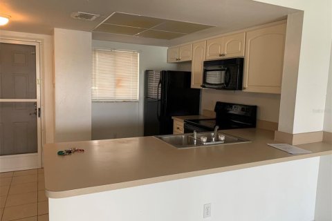 Condominio en alquiler en Punta Gorda, Florida, 2 dormitorios, 82.31 m2 № 2217030 - foto 2