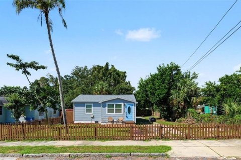 Villa ou maison à Saint Petersburg, Floride 3 chambres, 78.69 m2 № 2421922