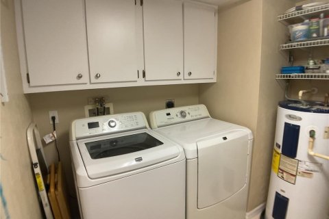Condo in Lake Suzy, Florida, 2 bedrooms  № 1805668 - photo 26