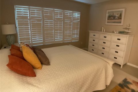 Condo in Lake Suzy, Florida, 2 bedrooms  № 1805668 - photo 18