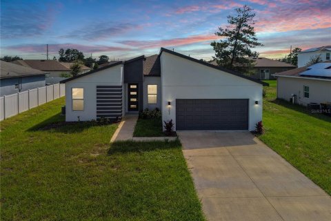 Villa ou maison à Kissimmee, Floride 4 chambres, 150.78 m2 № 2413663