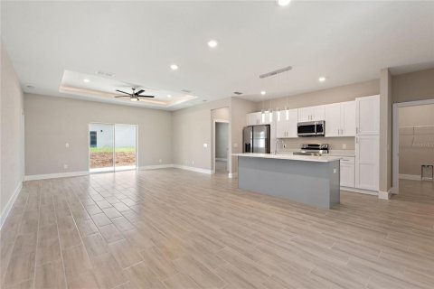Villa ou maison à louer à Kissimmee, Floride: 4 chambres, 150.78 m2 № 2413663 - photo 10