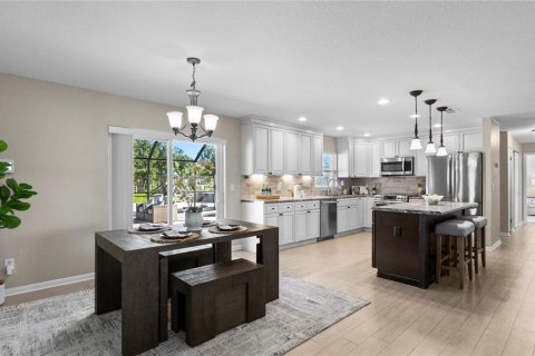 House in Fish Hawk, Florida 4 bedrooms, 189.52 sq.m. № 2431757 - photo 15