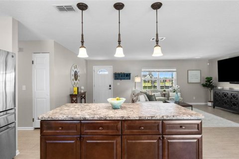 House in Fish Hawk, Florida 4 bedrooms, 189.52 sq.m. № 2431757 - photo 18