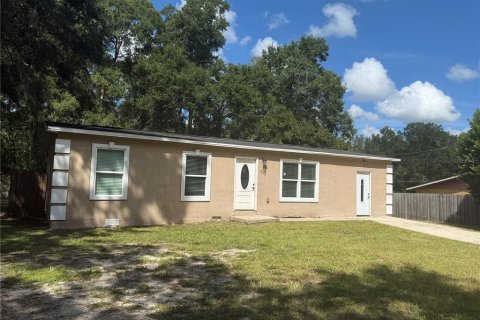 House in Ocala, Florida 3 bedrooms, 117.06 sq.m. № 1899048 - photo 1
