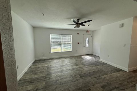 House in Ocala, Florida 3 bedrooms, 117.06 sq.m. № 1899048 - photo 5