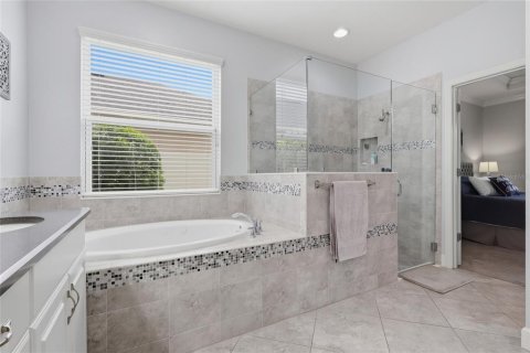 Villa ou maison à vendre à Wesley Chapel, Floride: 4 chambres, 224.82 m2 № 2236859 - photo 21