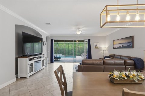 Villa ou maison à vendre à Wesley Chapel, Floride: 4 chambres, 224.82 m2 № 2236859 - photo 13